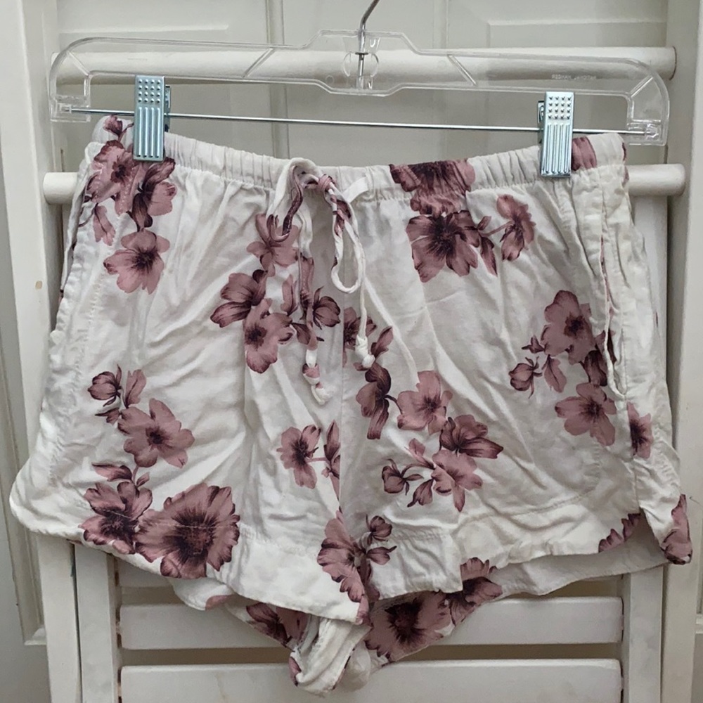 Brandy Melville floral shorts (OSFA)